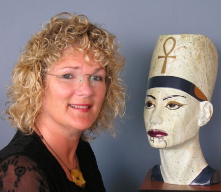 Sharon Painter-Arps with Nefertiti ta ngutu